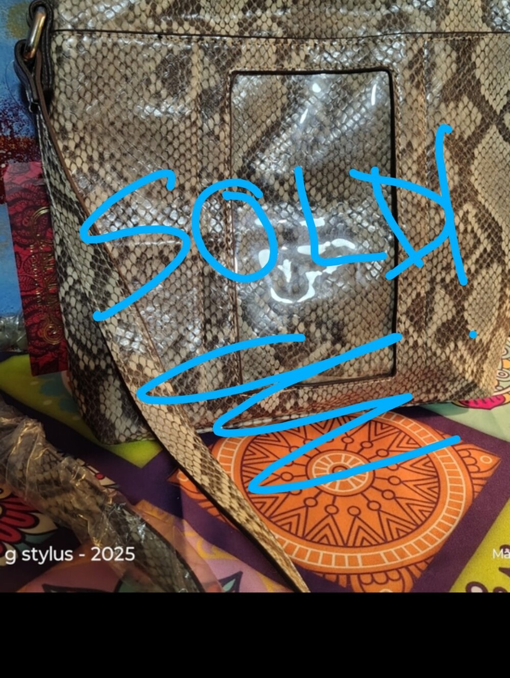😎🔥🔥 Carlos By Carlos Santana Beige Snakeskin-Print Shoulder Bag